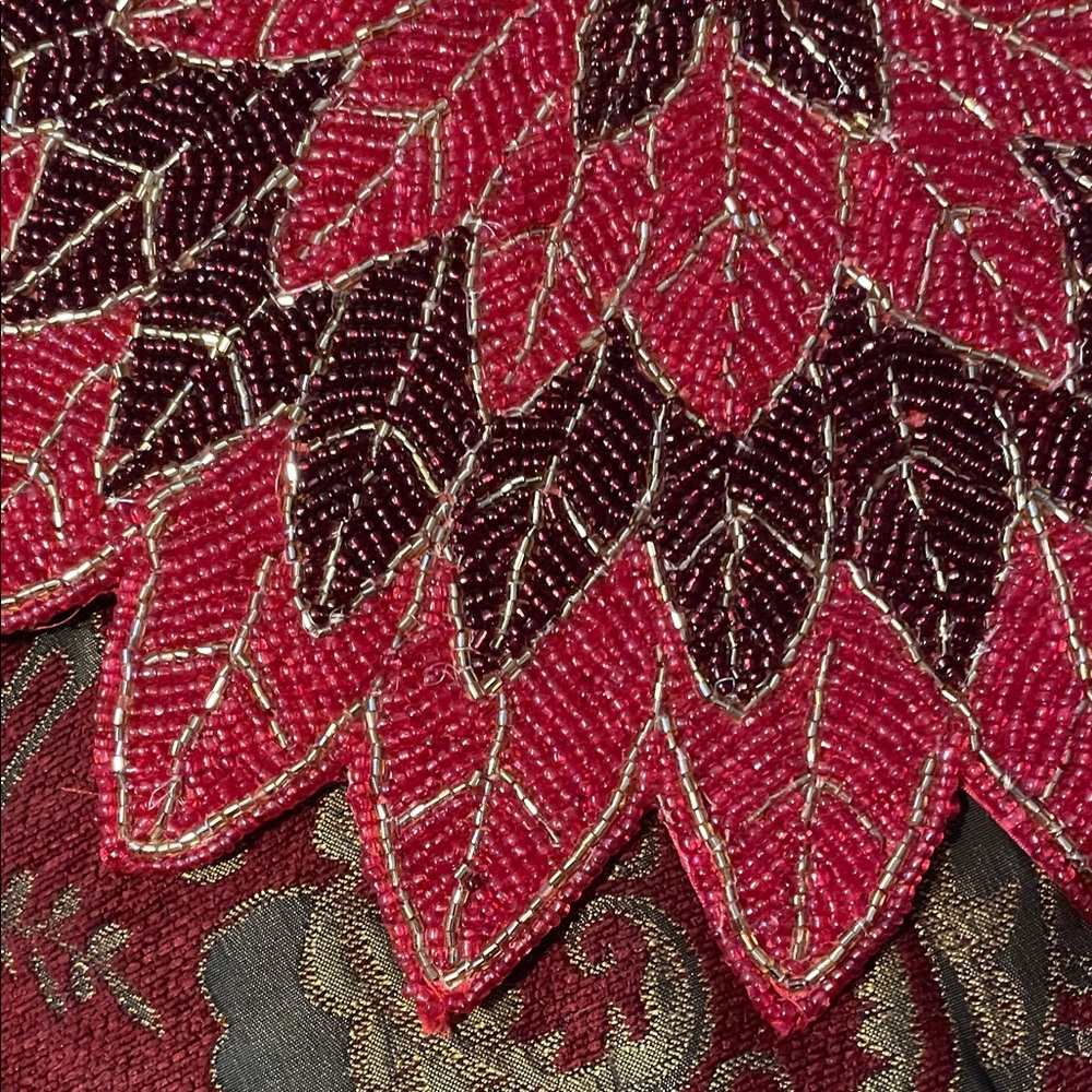 6 Nicole Miller Red and Gold Leaf Placemat - Picture 4 of 5